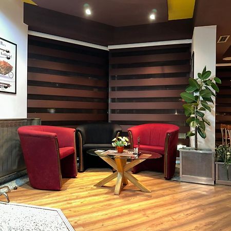 Hotel Brkic Sarajevo Airport - Free Parking Екстериор снимка