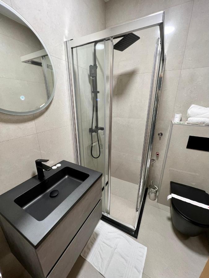 Hotel Brkic Sarajevo Airport - Free Parking Екстериор снимка