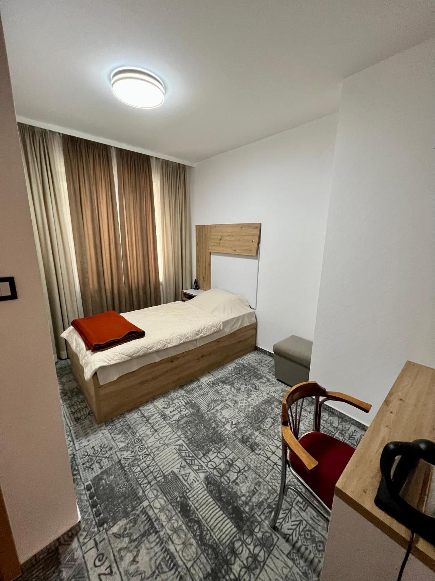 Hotel Brkic Sarajevo Airport - Free Parking Екстериор снимка