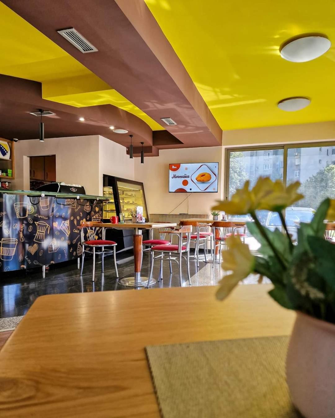 Hotel Brkic Sarajevo Airport - Free Parking Екстериор снимка