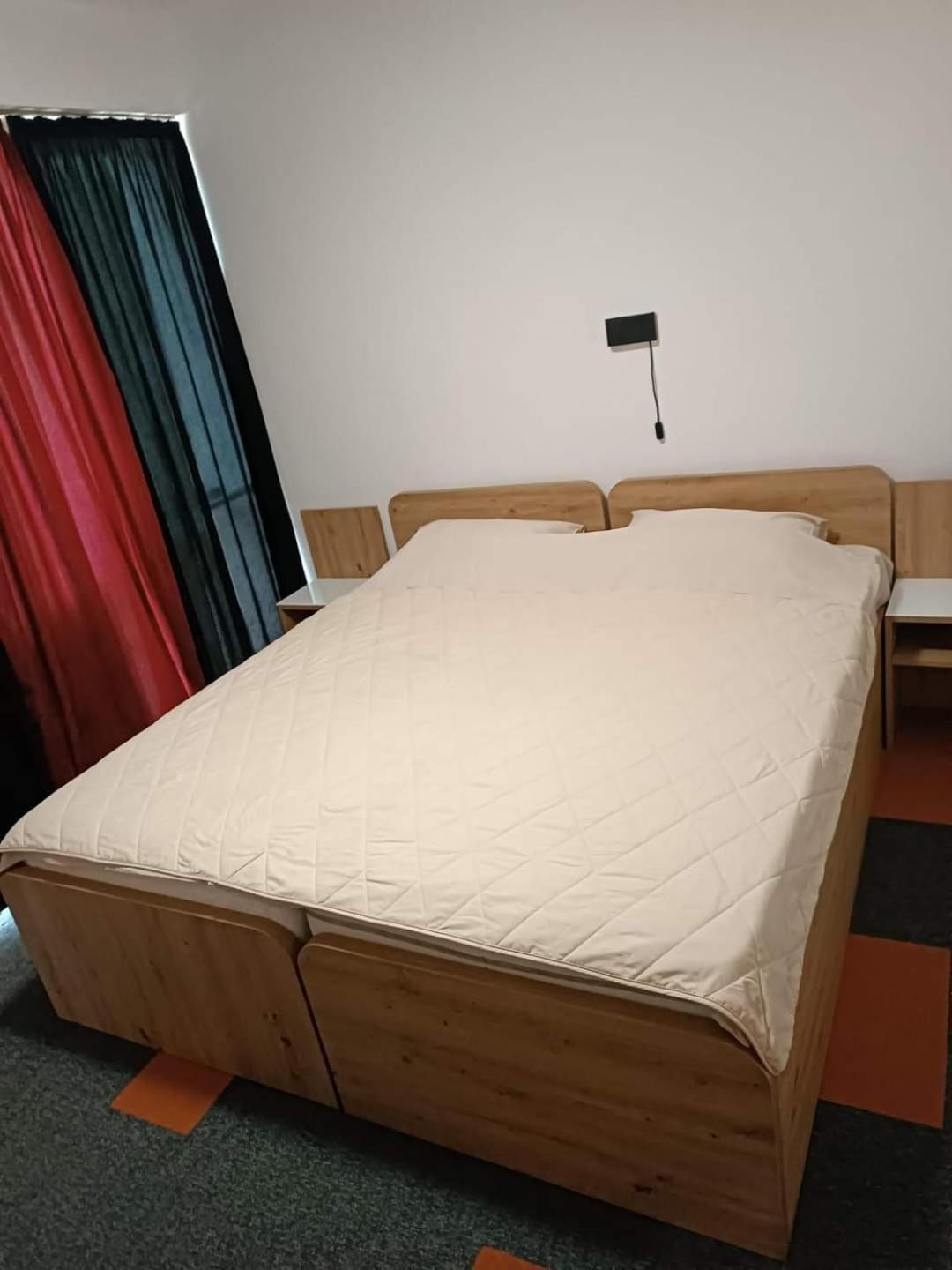 Hotel Brkic Sarajevo Airport - Free Parking Екстериор снимка