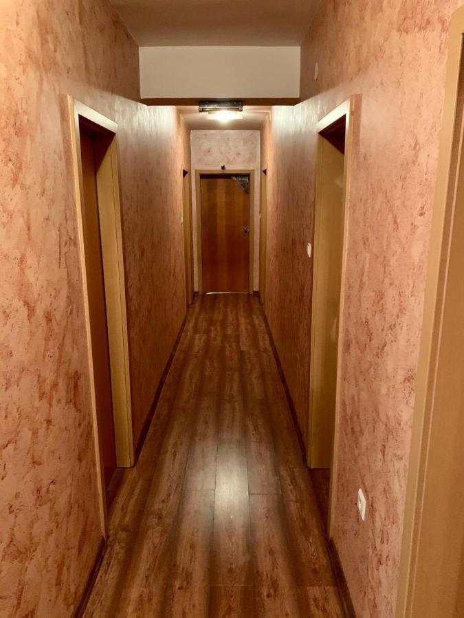 Hotel Brkic Sarajevo Airport - Free Parking Екстериор снимка